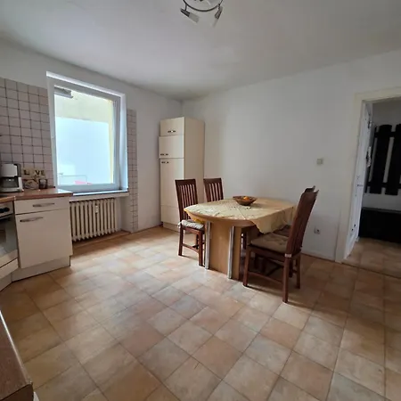 Monteurwohnungen Santos Lerch * Krefeld