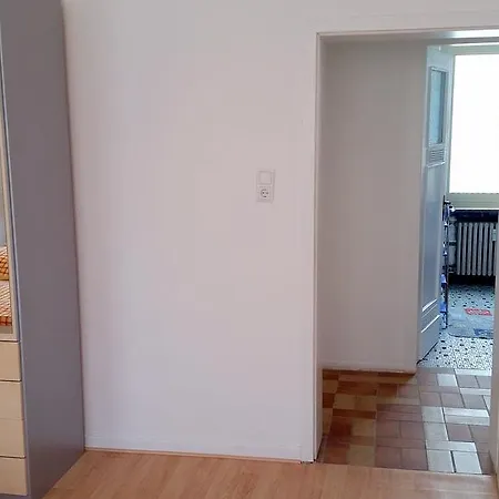 Monteurwohnungen Santos Lerch * Krefeld