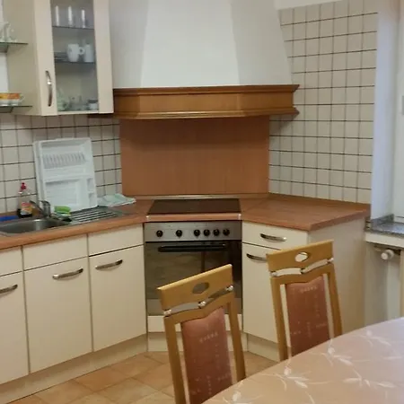 Monteurwohnungen Santos Lerch *